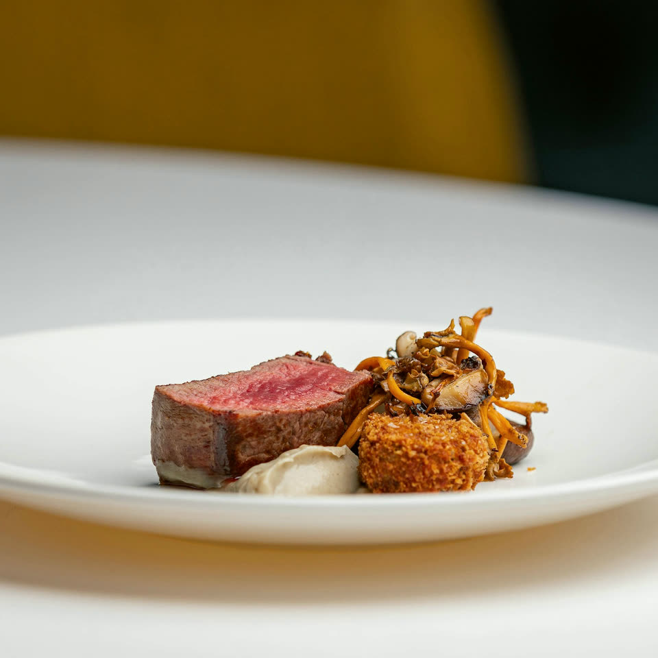 A piece of fillet plated with a crisp side